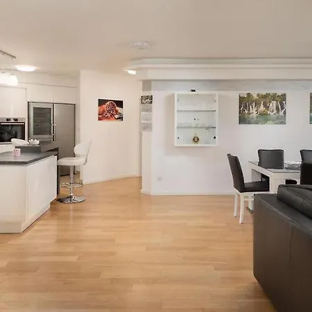 Apartment Larissa On The *